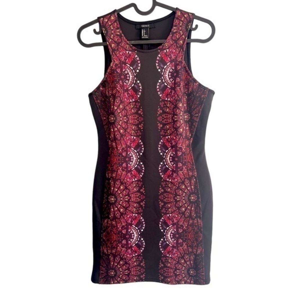 Forever 21 patterned bodycon mini dress. Women’s size S